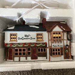 Department 56 Christmas Village Dickens Series