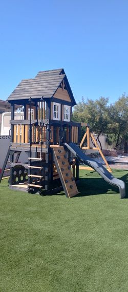 Playground Installation Trampoline Assembly