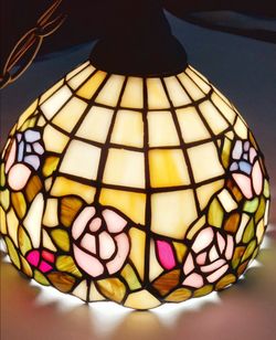 TIFFANY STYLE LAMP