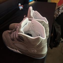 Jordan Wolf Grey 5s