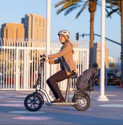 Electric Scooter For Sale! Brand New! Electric Scooter With Seat & Basket! Affordable & Comfortable Electric Scooter With Long Range 30 Miles!