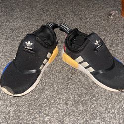 Boys Size 7C Pumas And Adidas Shoes