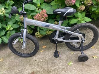 Kids bike with balance wheels great condition