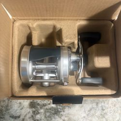 Abu Garcia 6500s Round Baitcaster silver/grey