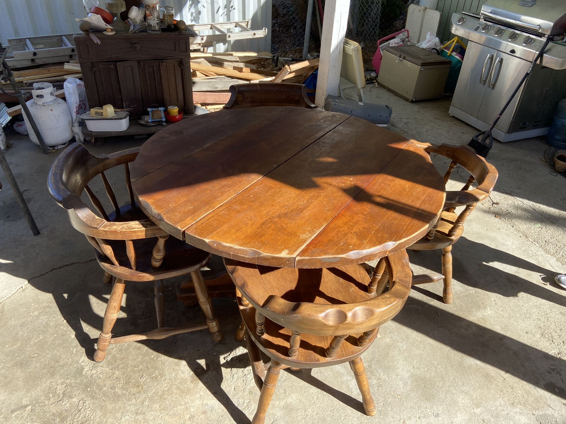 Dining room set (table and chairs)