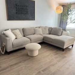 Living Spaces Couch ( Delivery Available ) 