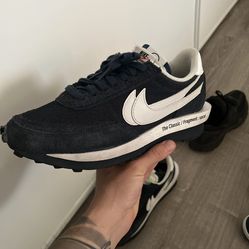 Nike sacai size 10.5