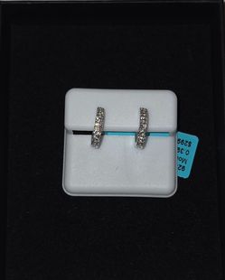 💎 925 Sterling Silver Moissanite Hoop Earrings — $95