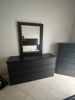 BLACK 6 Drawer Dressers ✅✅🖤🖤 on sale now!