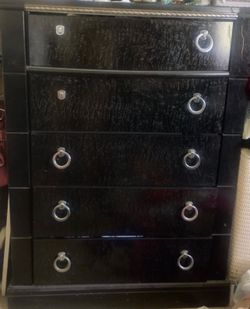 Chest dresser good condition  (cajonera)