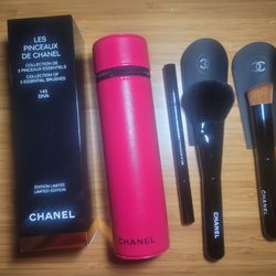 Chanel Brush Set-Diva for Sale in San Dimas, CA - OfferUp