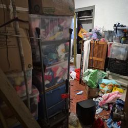 Lots of crochet yarn patterns et cetera