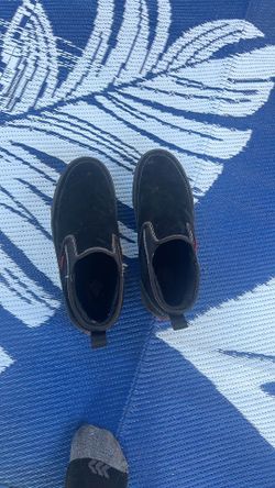 vans size 10 cold weather only