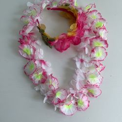 Hawaiian accessories for luau or party cute lei and hair clips or headband Hawaii island girl costume party event