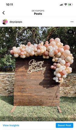 Rustic Style Wood Wall Backdrop And Balloons