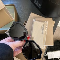 Burberry Sunglasses 