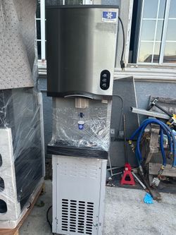Manitowoc CNF0201A-161 Ice Maker with Dispenser
