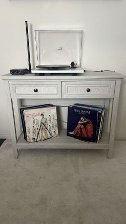 Pro-Ject T1 Audiophile Turntable - Matte White (Excellent Condition)