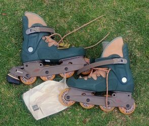 BAUER "Humility" aggressive inline skates (green), vintage style
Men's size: 9
Women's size: 11
New
Unused
