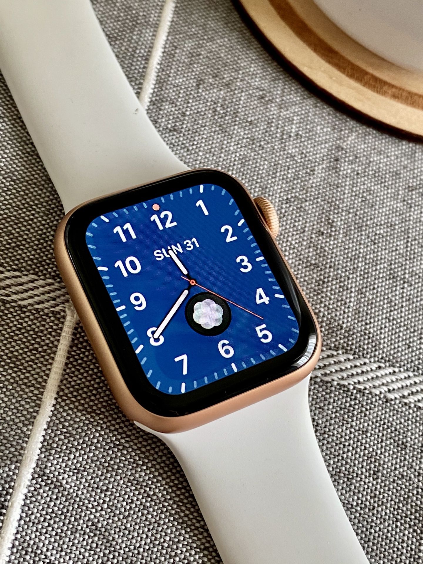 Apple Watch Series 5 GPS rose gold 40mm