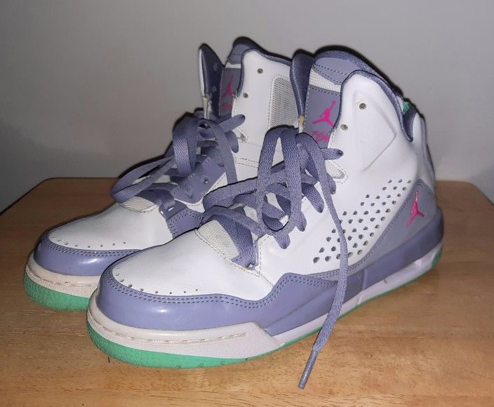 Air Jordan Flight Nikie High Top Shoes 630611-145 Size 7y