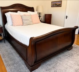Dark Cherry Wood Sleigh Bed Frame Queen Size & Nightstand