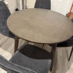 5PC ROUND DINING ROOM TABLE