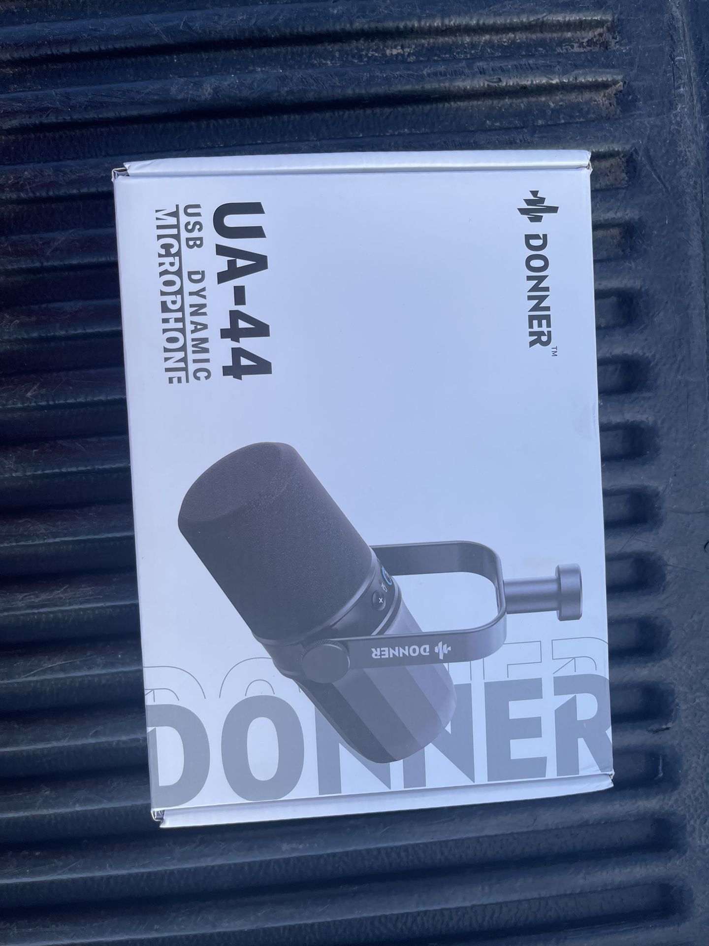 Microphone