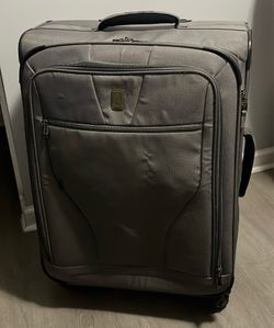 Travelpro Maxlite Gray Checked Luggage Suitcase – Good Condition