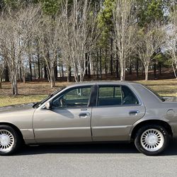 2002 Mercury Grand Marquis