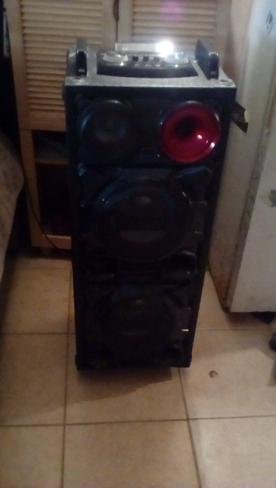 IBastek Bluetooth Speaker