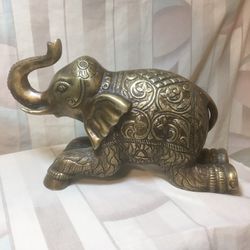 Brass Decorative Elephant figurine / vintage