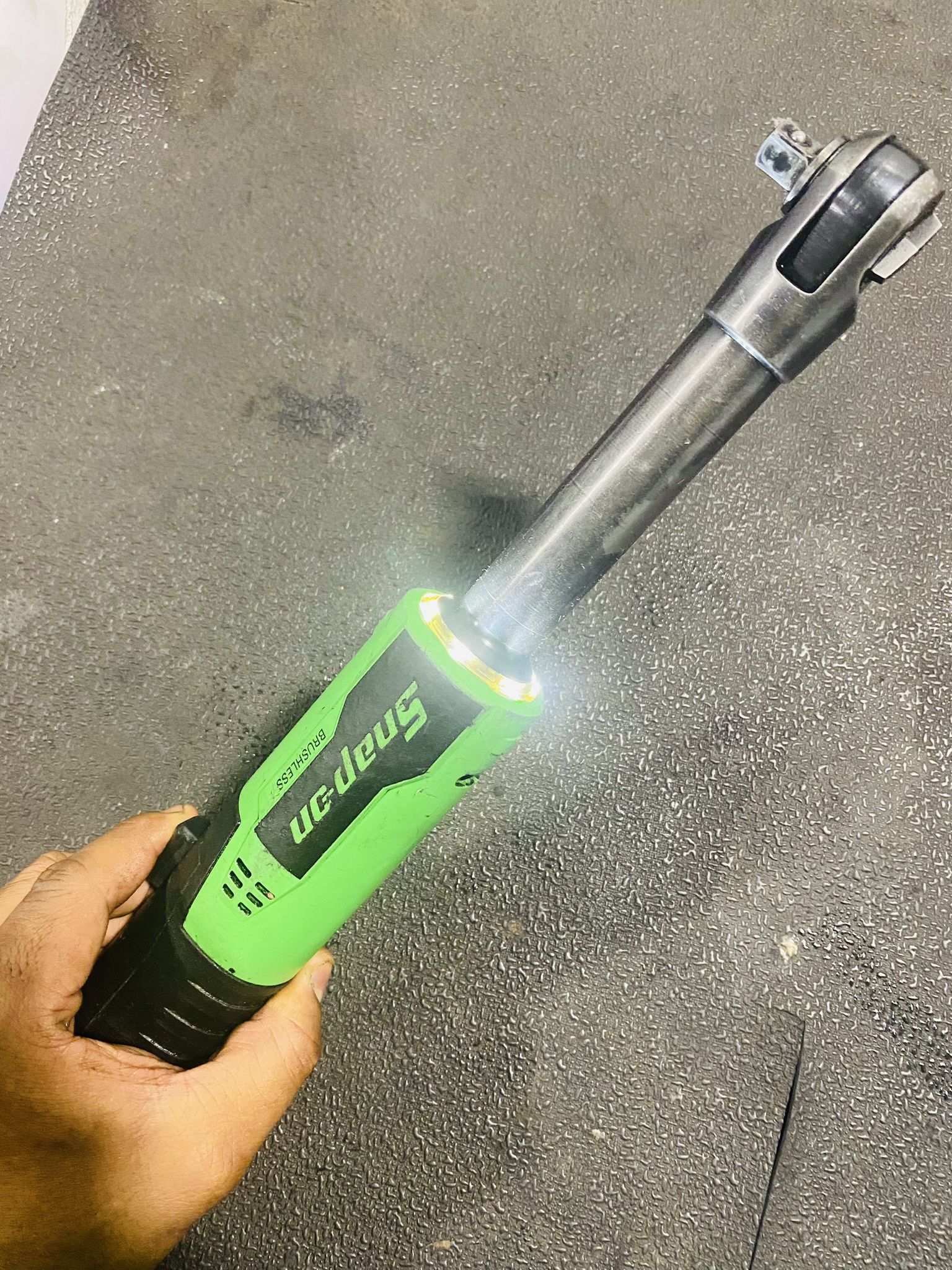 14.4 V 3/8" Drive MicroLithium Cordless Long-Neck Ratchet