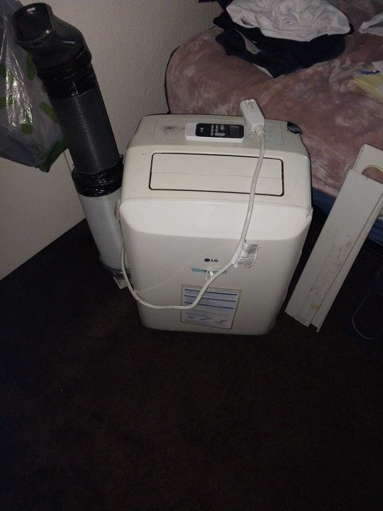 Portable Ac Unit LG With Wheels