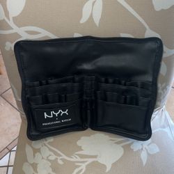 NYX makeup brush Holder