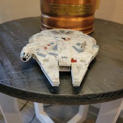 1995 Star Wars Galoob micro machines falcon