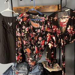 Women Clothes Great Variety (L,M)