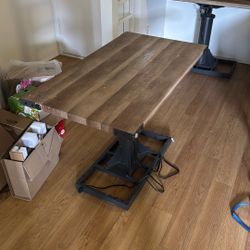  2x Wood Desks