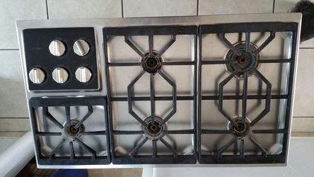 Wolf gas cook top 5 burner 36" inch stainless steel
