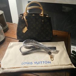 Louis Vuitton Monogram Montaigne MM Women’s Handbag - Excellent Condition