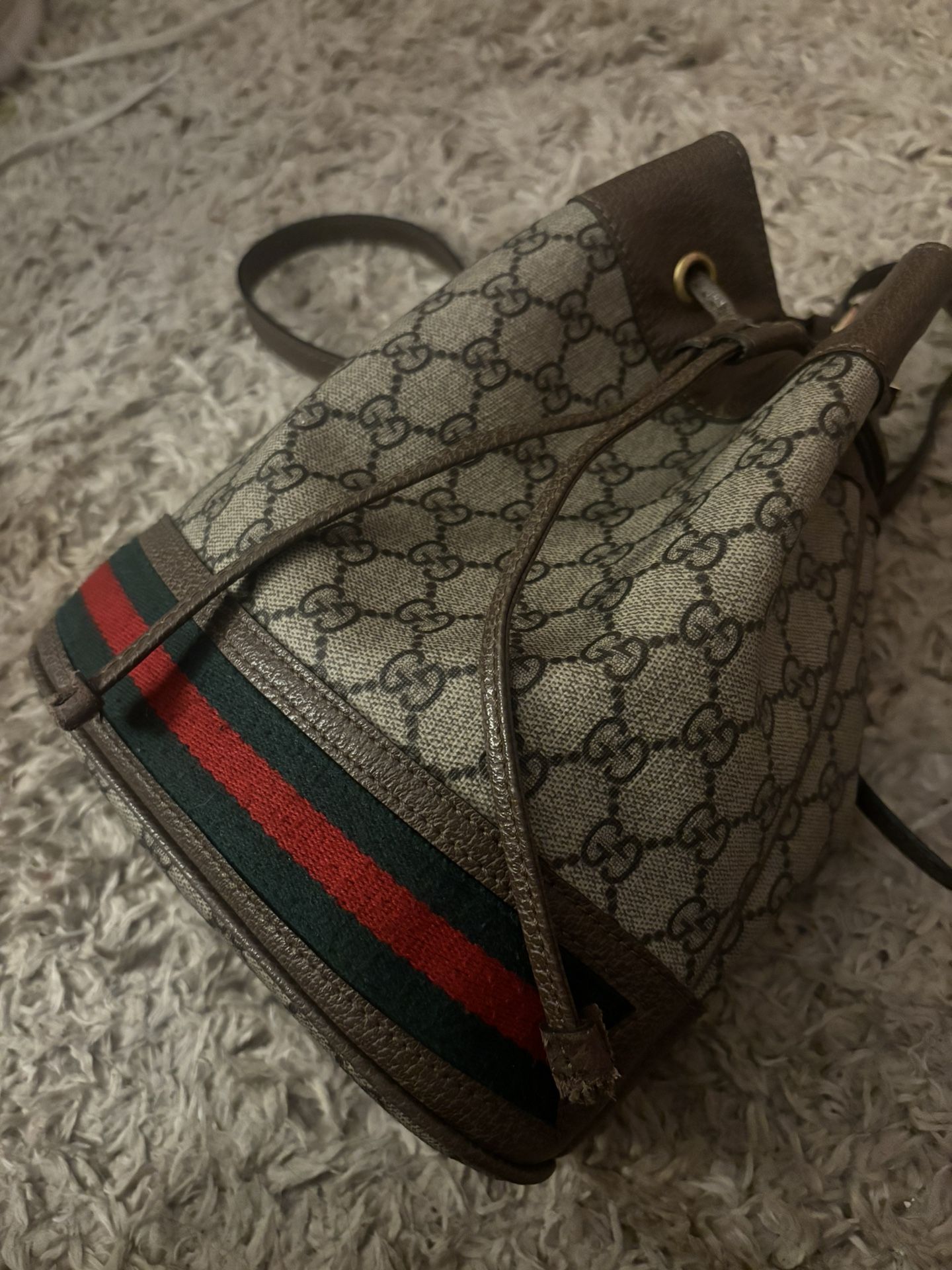 Gucci GG Supreme Ophidia Bucket Bag