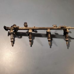 Fuel Rail Injector Evo X 