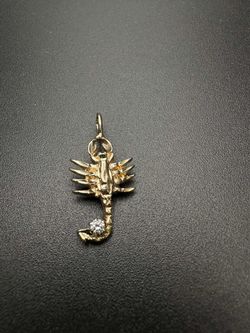 14K Gold Scorpion Pendant w 11pt Diamond 2.8grms 3816 Steilacoom Blvd Lakewood Crown Jewelry