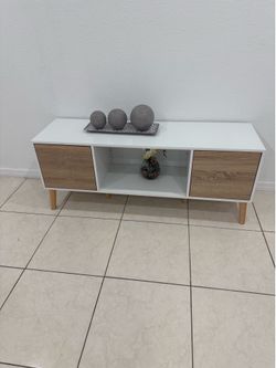 TV stand