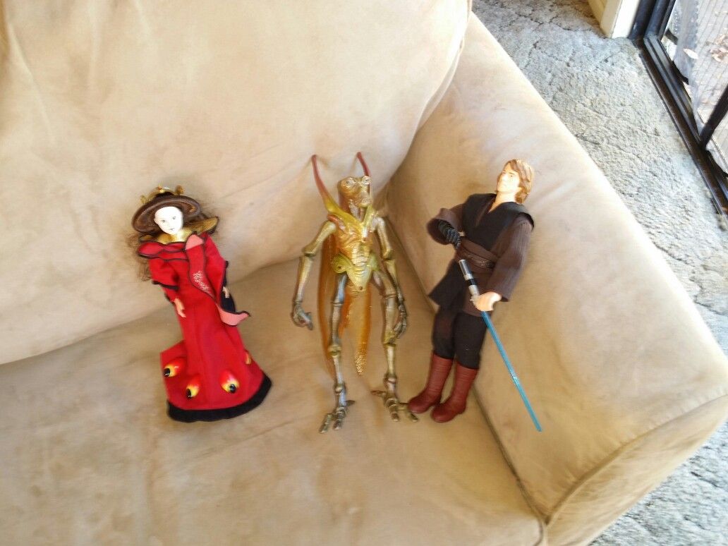 STAR WARS ACTION FIGURES