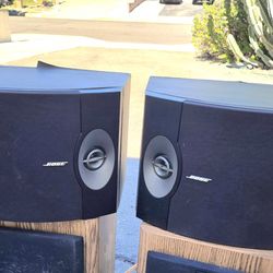 BOSE 301 Stero Speakers