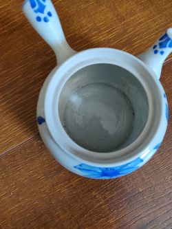 Mini ceramic tea pot