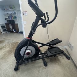 Elliptical Machine Schwann 430
