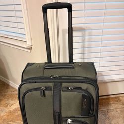 American Tourister Carry on Luggage