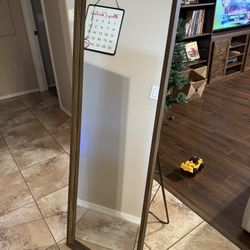   Standing Easel Mirror 